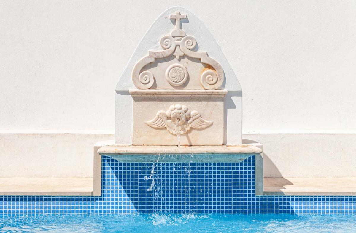 Pateo Dos Oliveira - Casa Dos Senhores เอโวรา ภายนอก รูปภาพ