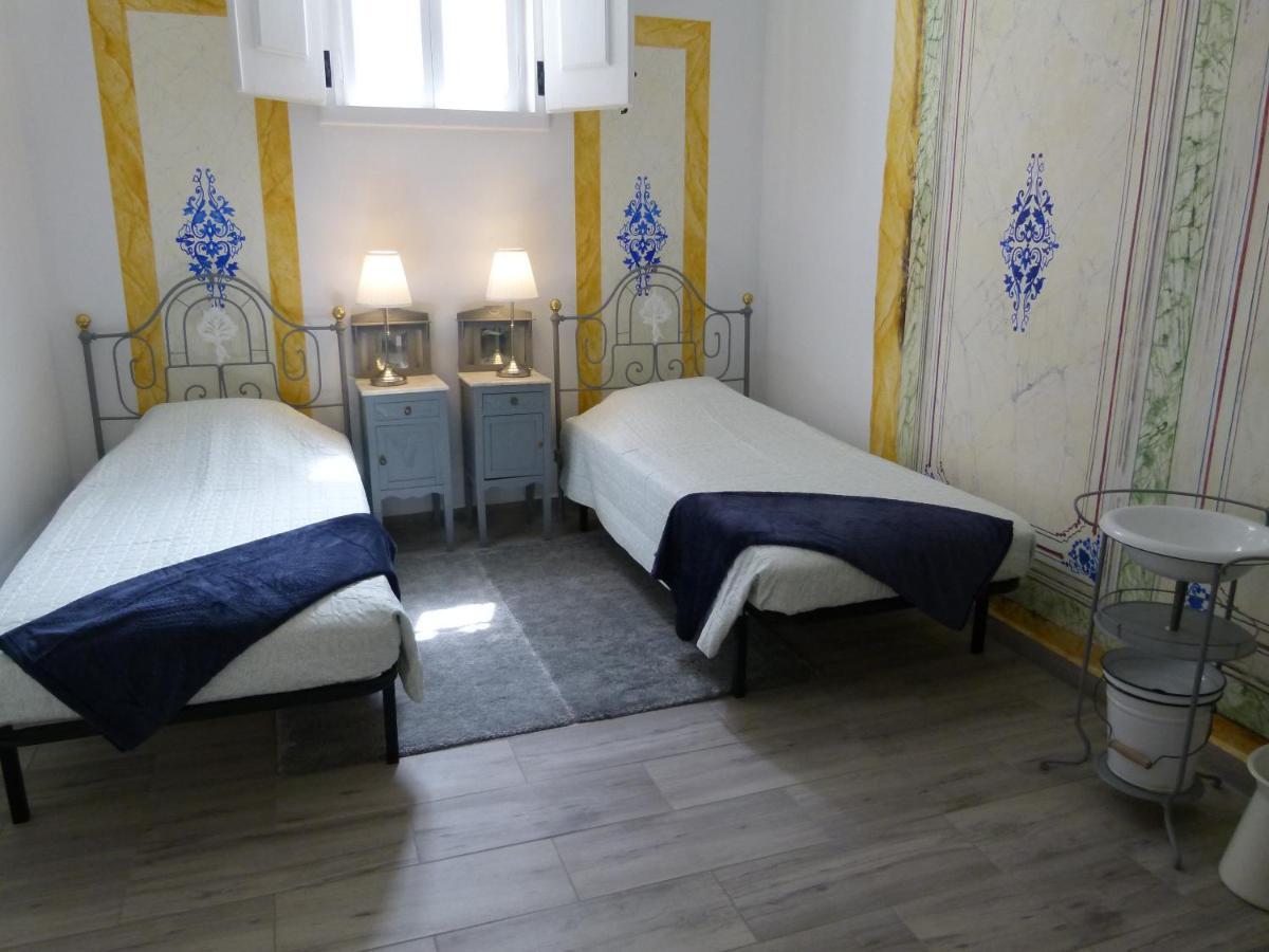 Pateo Dos Oliveira - Casa Dos Senhores เอโวรา ภายนอก รูปภาพ