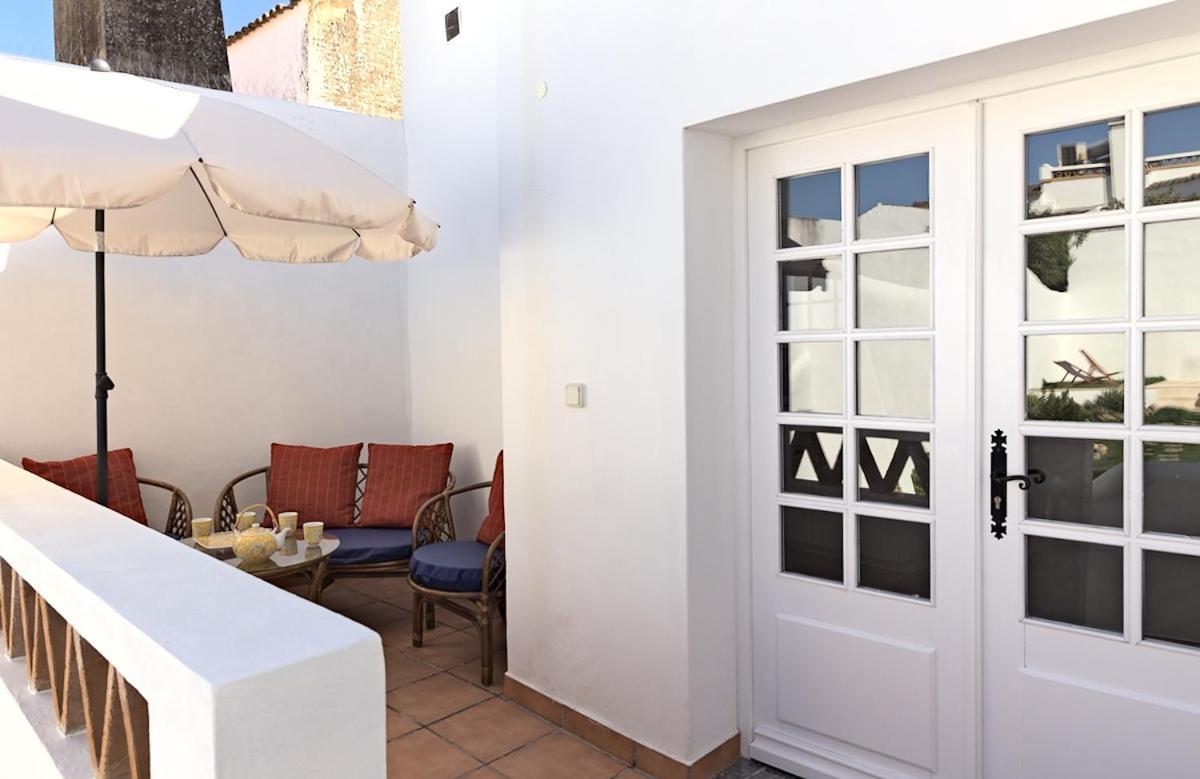 Pateo Dos Oliveira - Casa Dos Senhores เอโวรา ภายนอก รูปภาพ